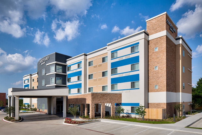Courtyard Houston Northwest Cypress 7/7