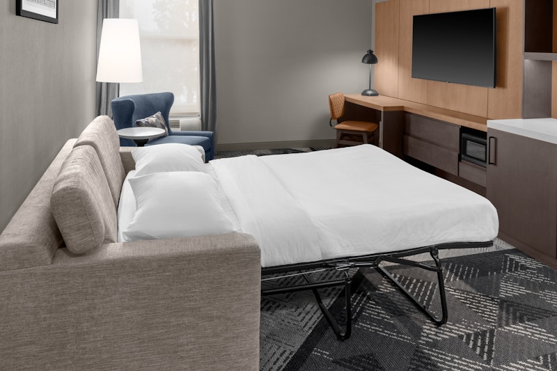 DoubleTree by Hilton Dayton Fairborn 1/3