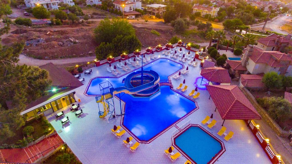 Sunshine Holiday Resort 53/66