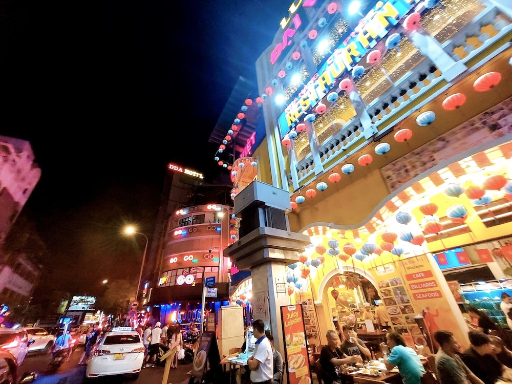 Green Star Hotel 52/64