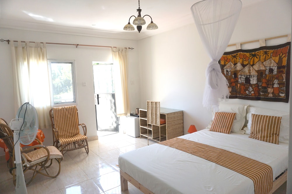 Bed And Breakfast Villa Calliandra 5/50