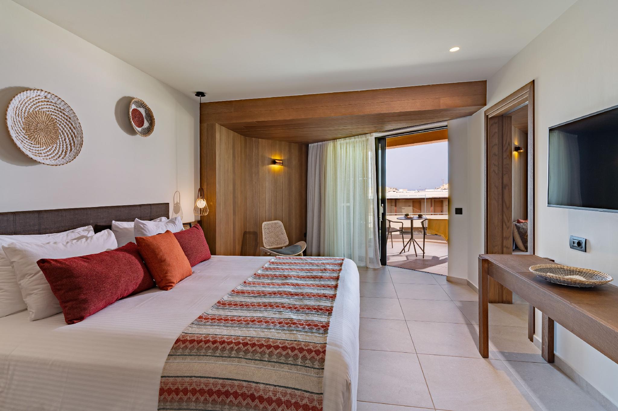 Ambassador, Junior Suite