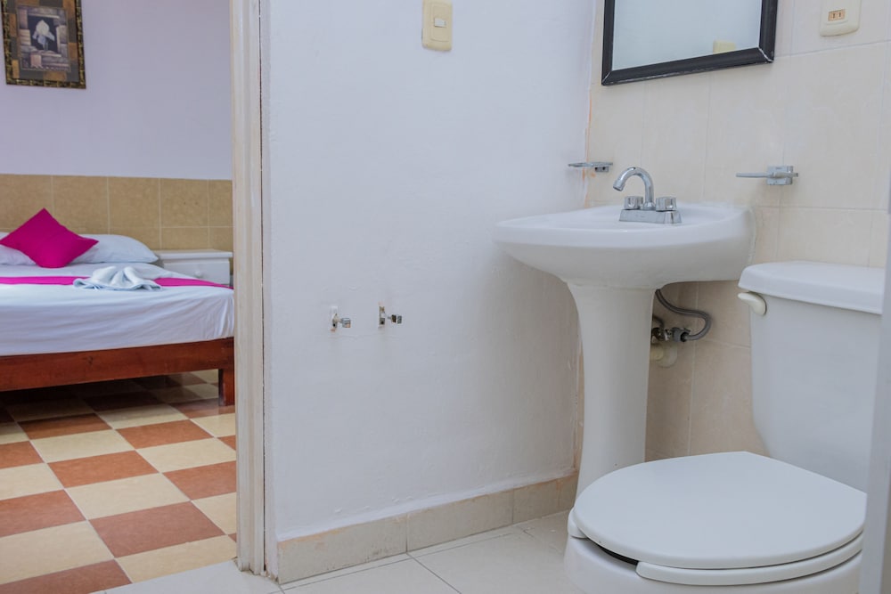 OYO Hotel Marias Aeropuerto Internacional de Chetumal 58/61