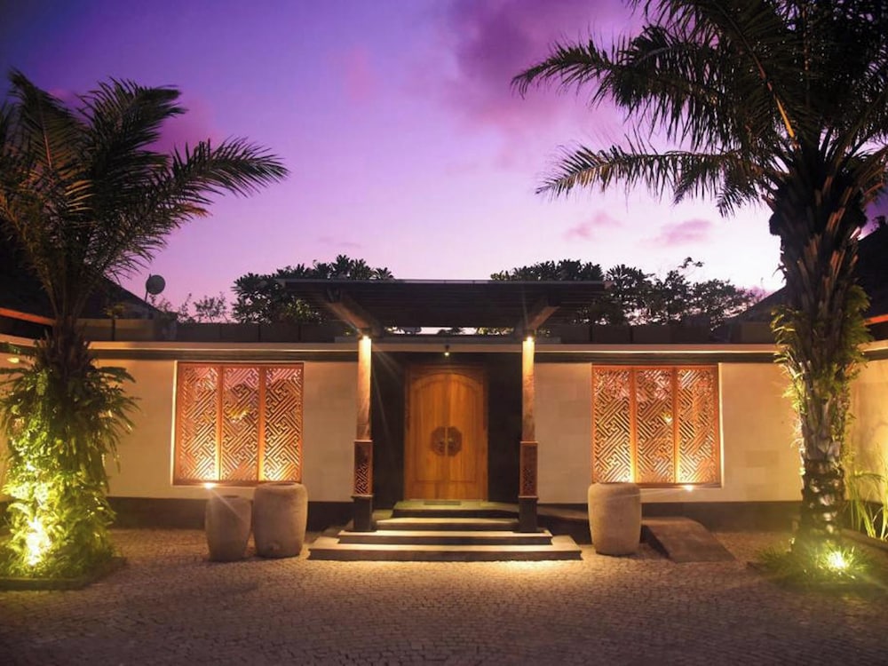 THE SHANTI RESIDENCE AND RESORT photo5