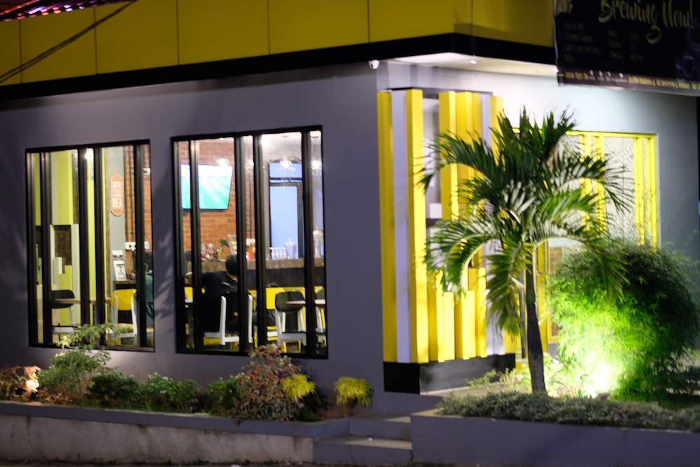 Djo Front One Inn Bengkulu 1/34