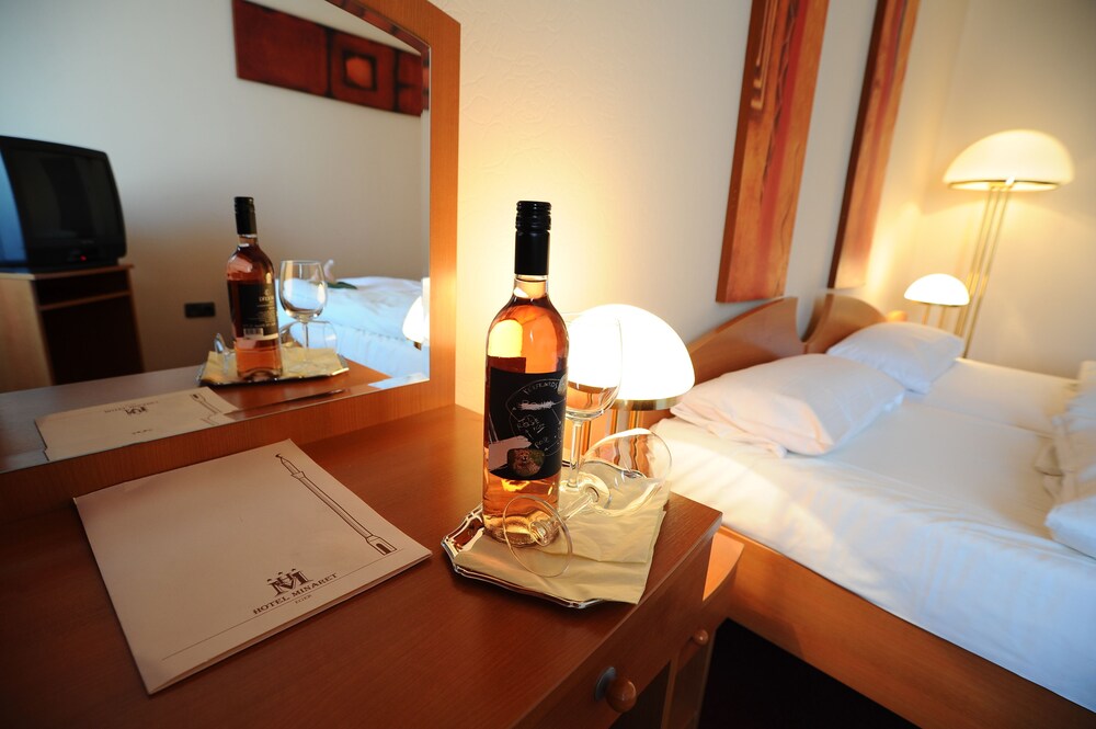 Minaret Hotel 26/50