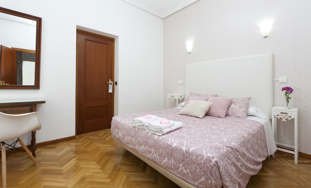 Hostal Hispano 30/67