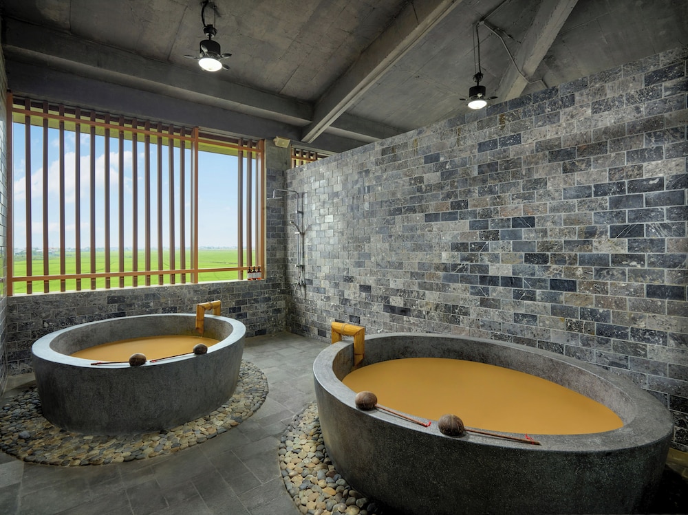 Kobi Onsen Resort Hue, Affiliated by Melia 60/61