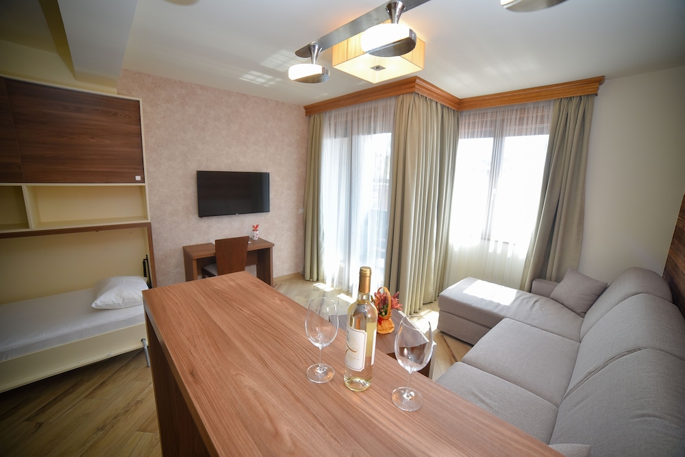 Central Inn Zlatibor 41/50