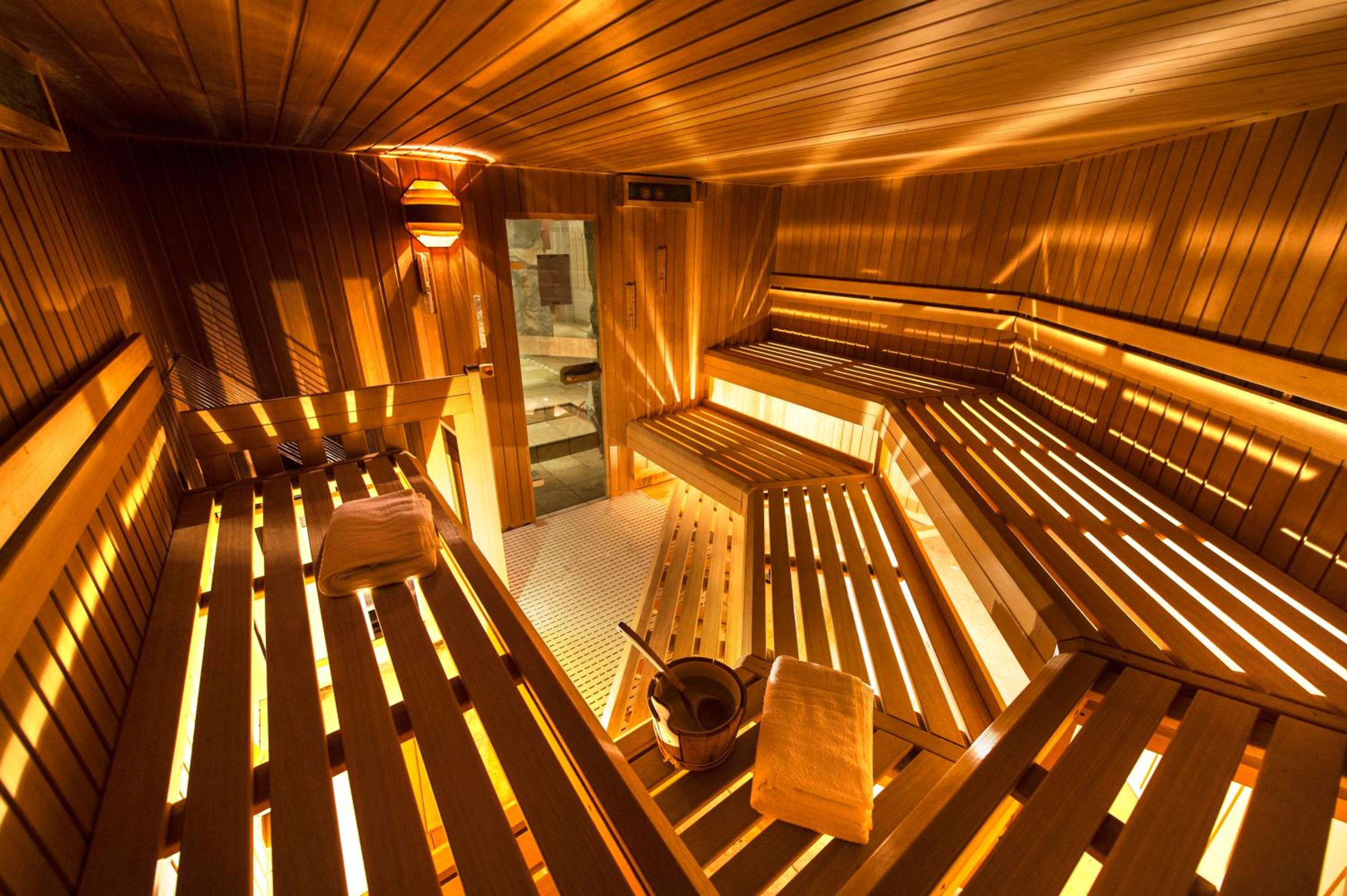 ALPEN HOTEL CORONA 28/58