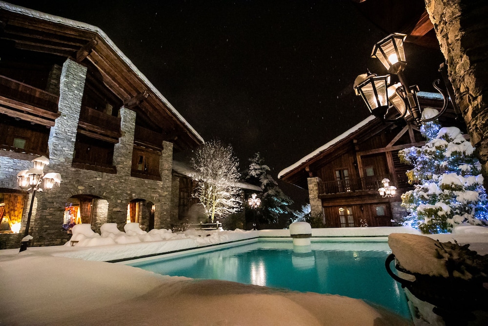 Relais Mont Blanc Hotel and Spa 45/50