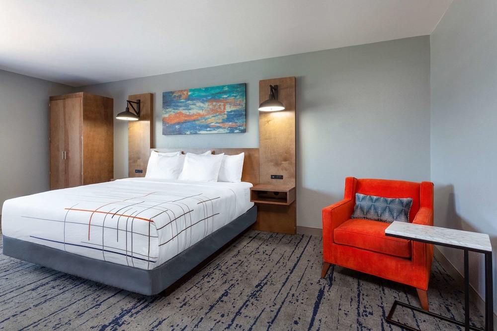 La Quinta Inn Suites By Wyndham Ft Myers Sanibel Gateway 17/58