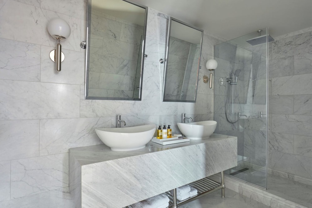 Presidential, Penthouse, Suite, King Bed, Balcony، Hotel Park Ave 3/3