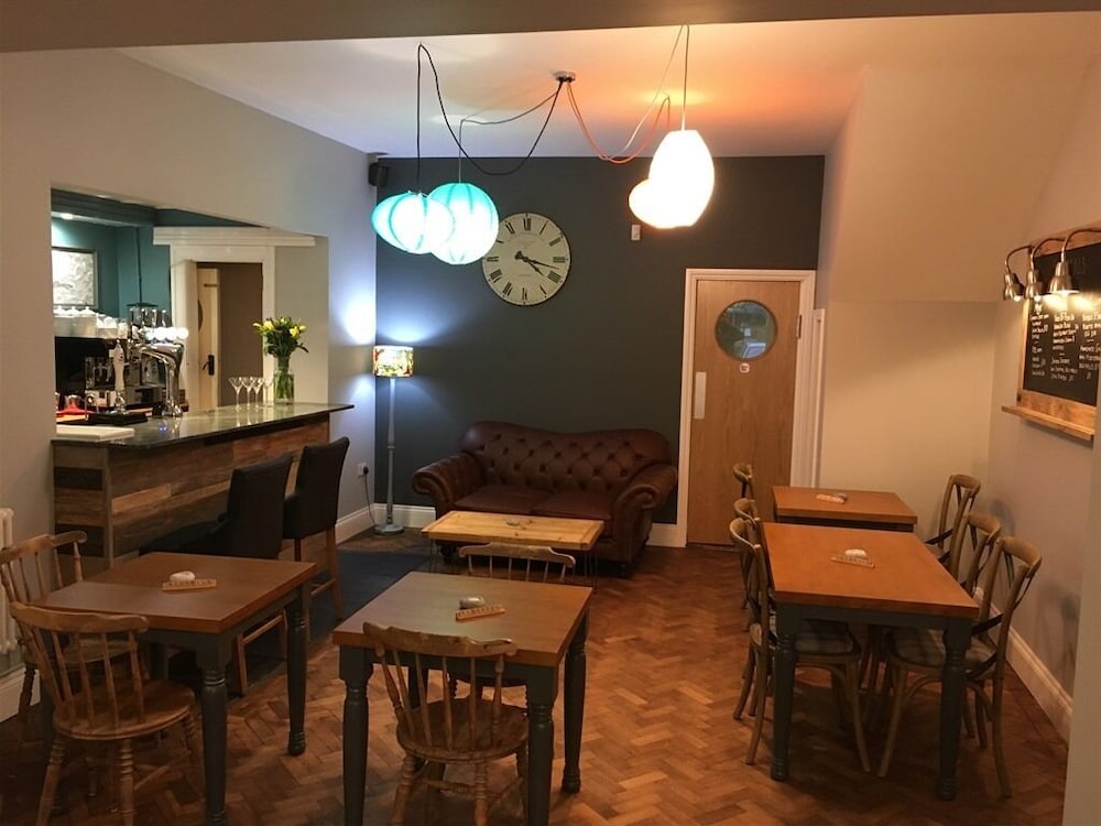 Portreath Arms 24/37