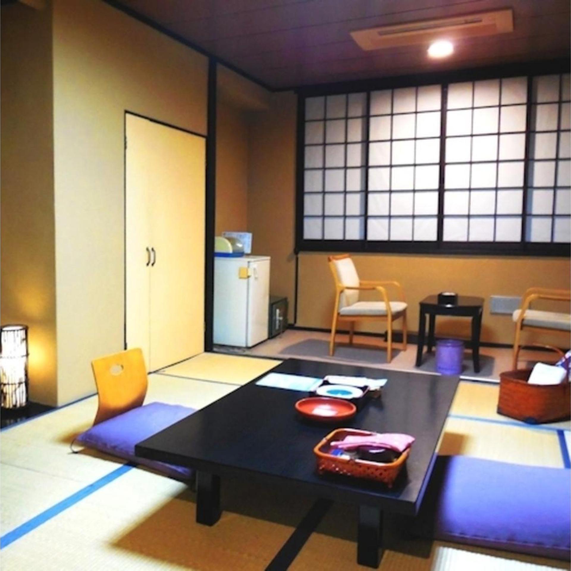 SANYO HOTEL 32/49