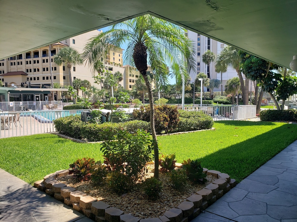 Clearwater Beach Hotel 34/50
