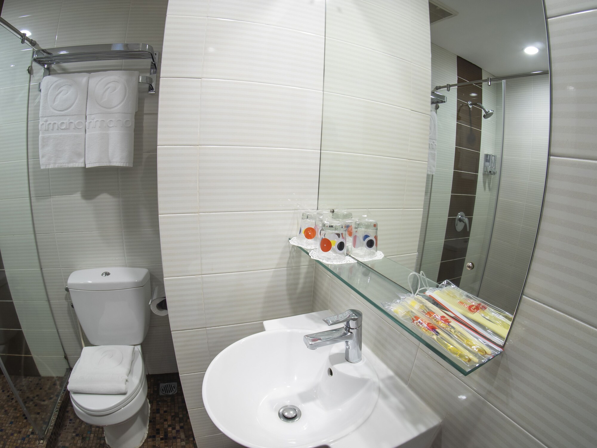 غرفة سوبيريور بسرير مزدوج، d primahotel Melawai Blok M 4/4