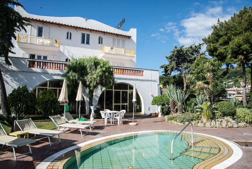HOTEL INTERNAZIONALE 45/50