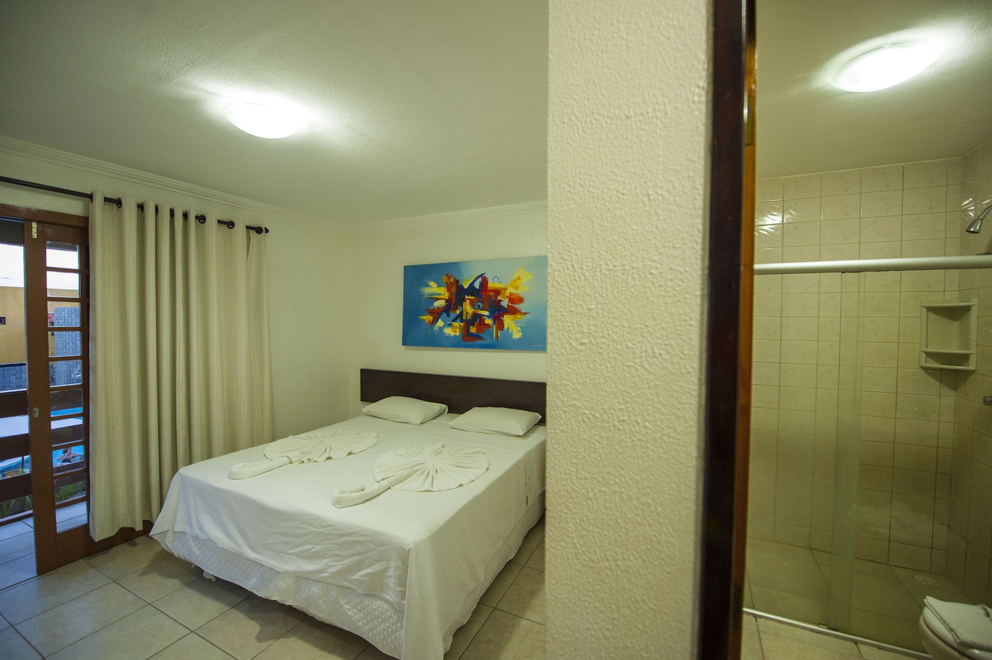 SUPERIOR, DOUBLE OR TWIN BED