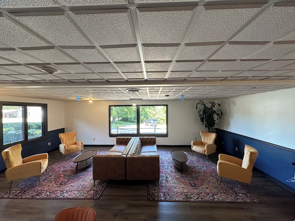 Hotel Vervana, Trademark Collection by Wyndham 49/66