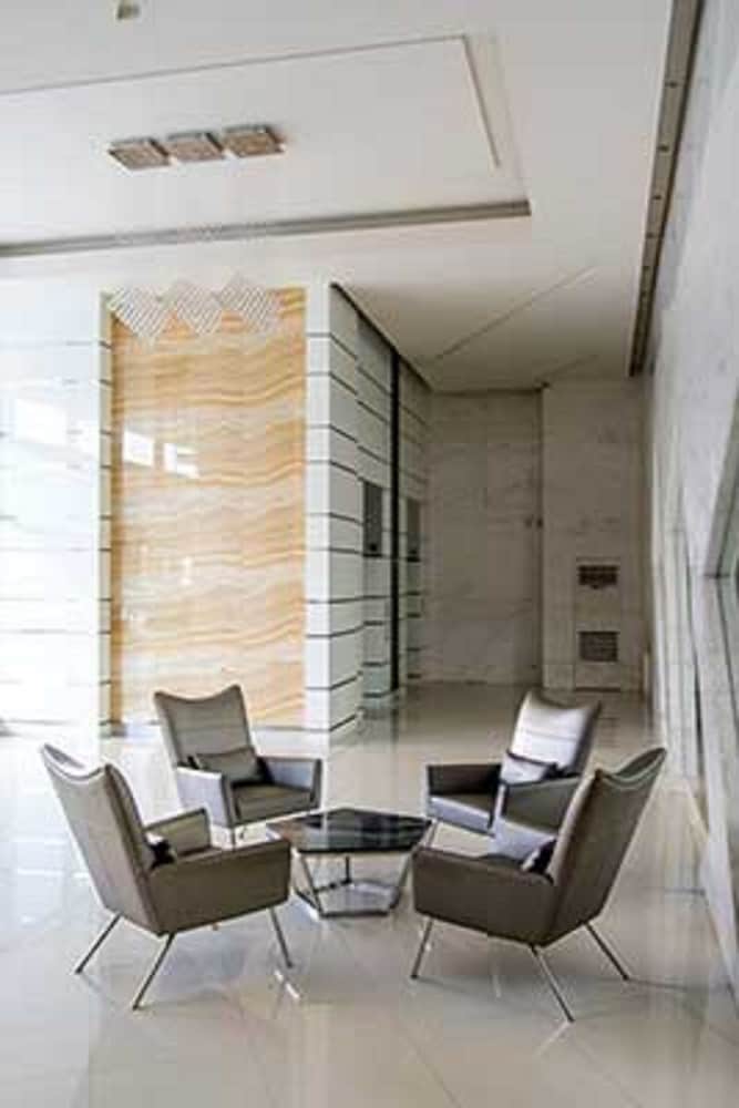 Cool Place Light Residences 15/19