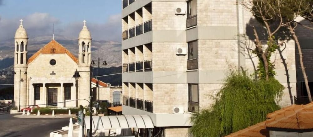 ONE TO ONE HOTEL in DHOUR CHOUEIR
