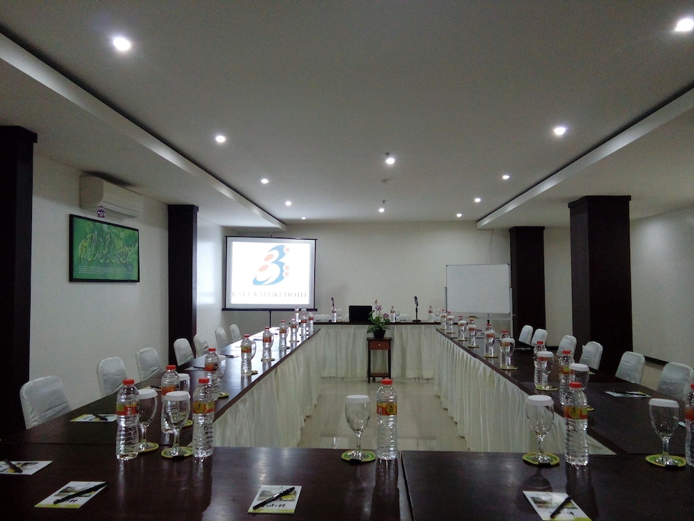 The Kanjeng Suites Kuta Galeria - Bali 41/56