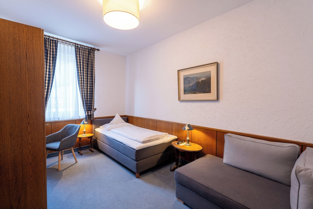 Akzent Hotel Bergs Alte Bauernschanke 32/56