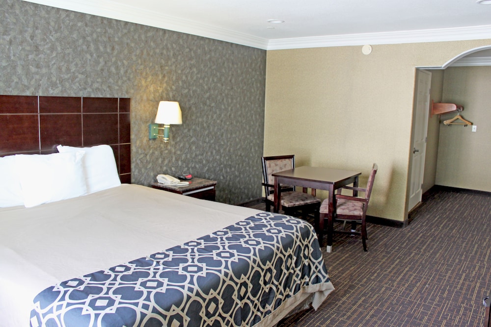 Crystal Inn Suites Spas 10/42