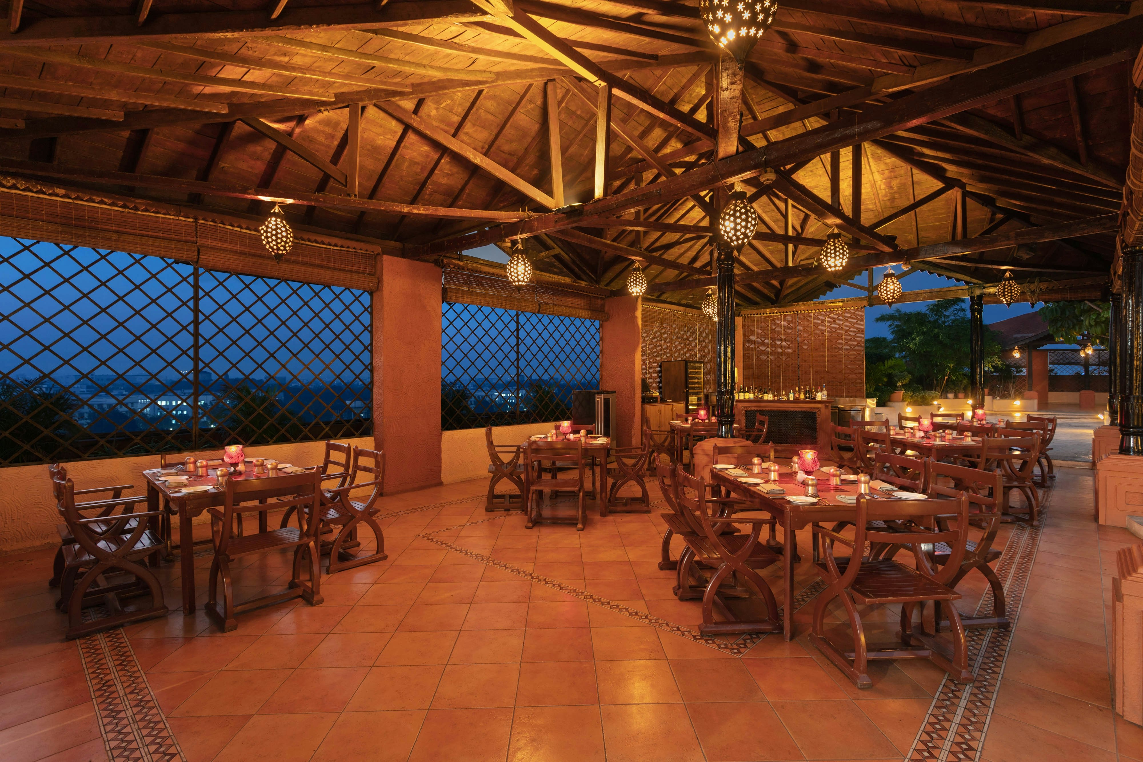 Sheraton Grand Pune Bund Garden Hotel 53/60