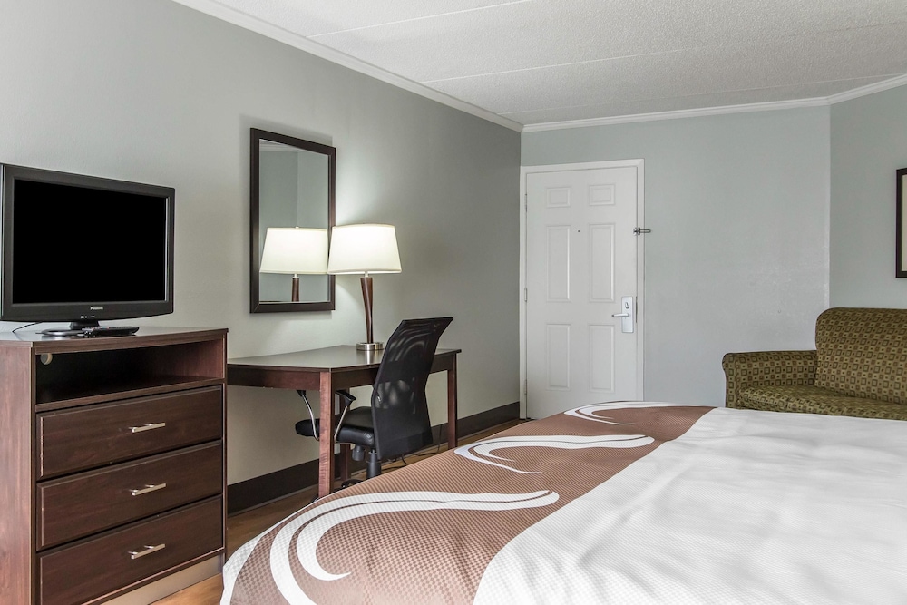 Quality Inn Downtown Historic District 12/32