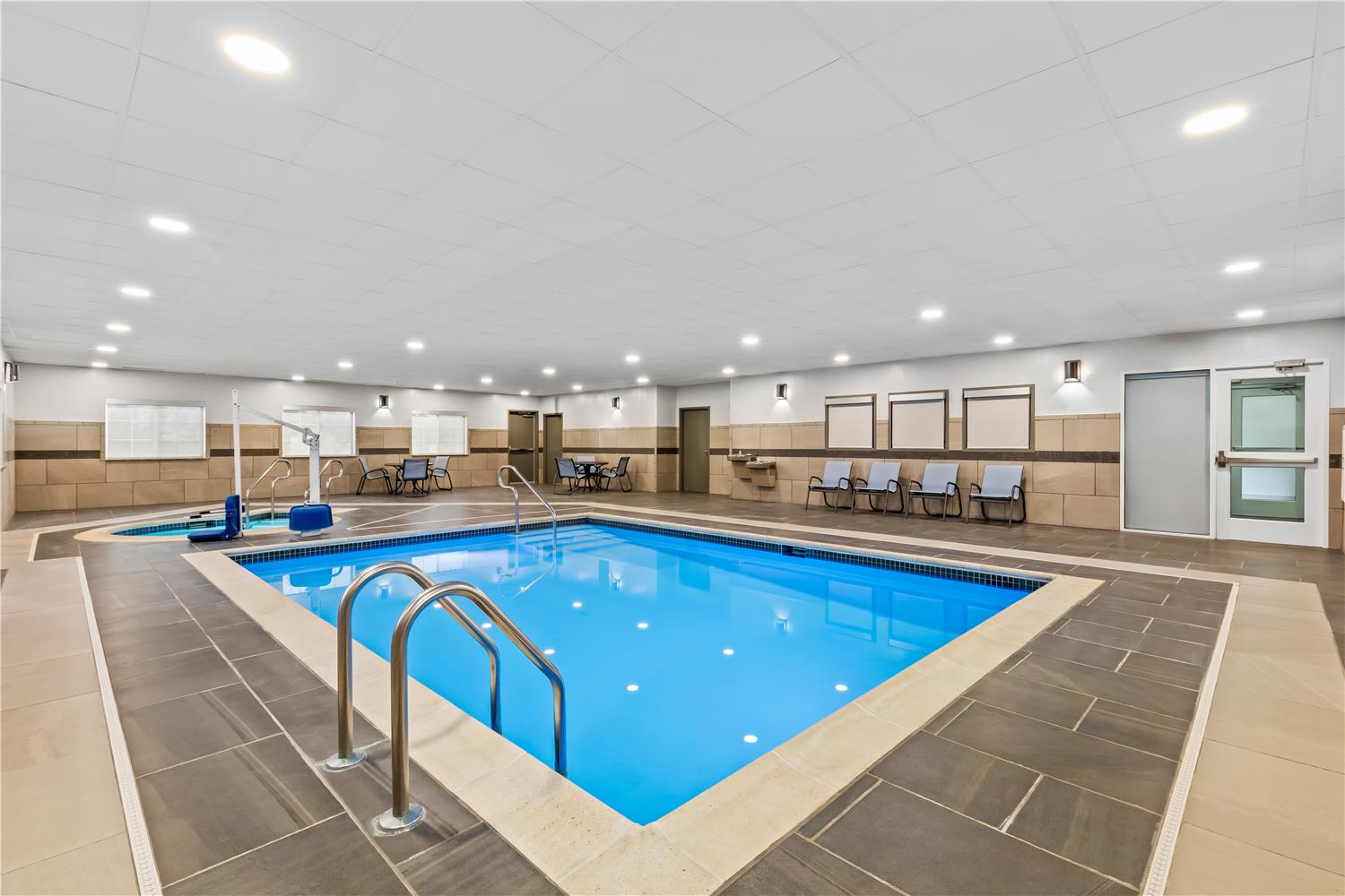 swimming pool spa