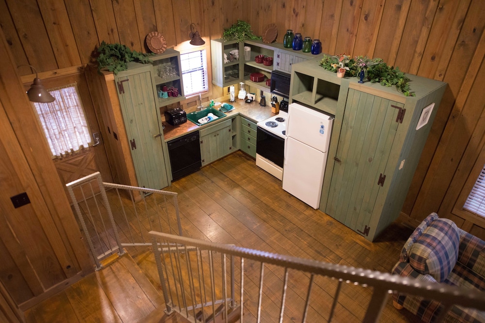 The Cabins At Green Mountain 58/68