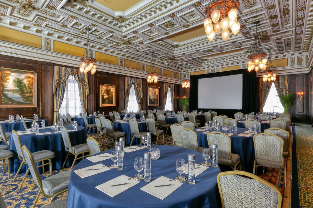 The Hermitage Hotel 55/61