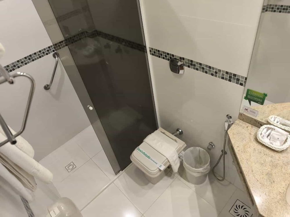 Rafain Centro Hotel 64/65