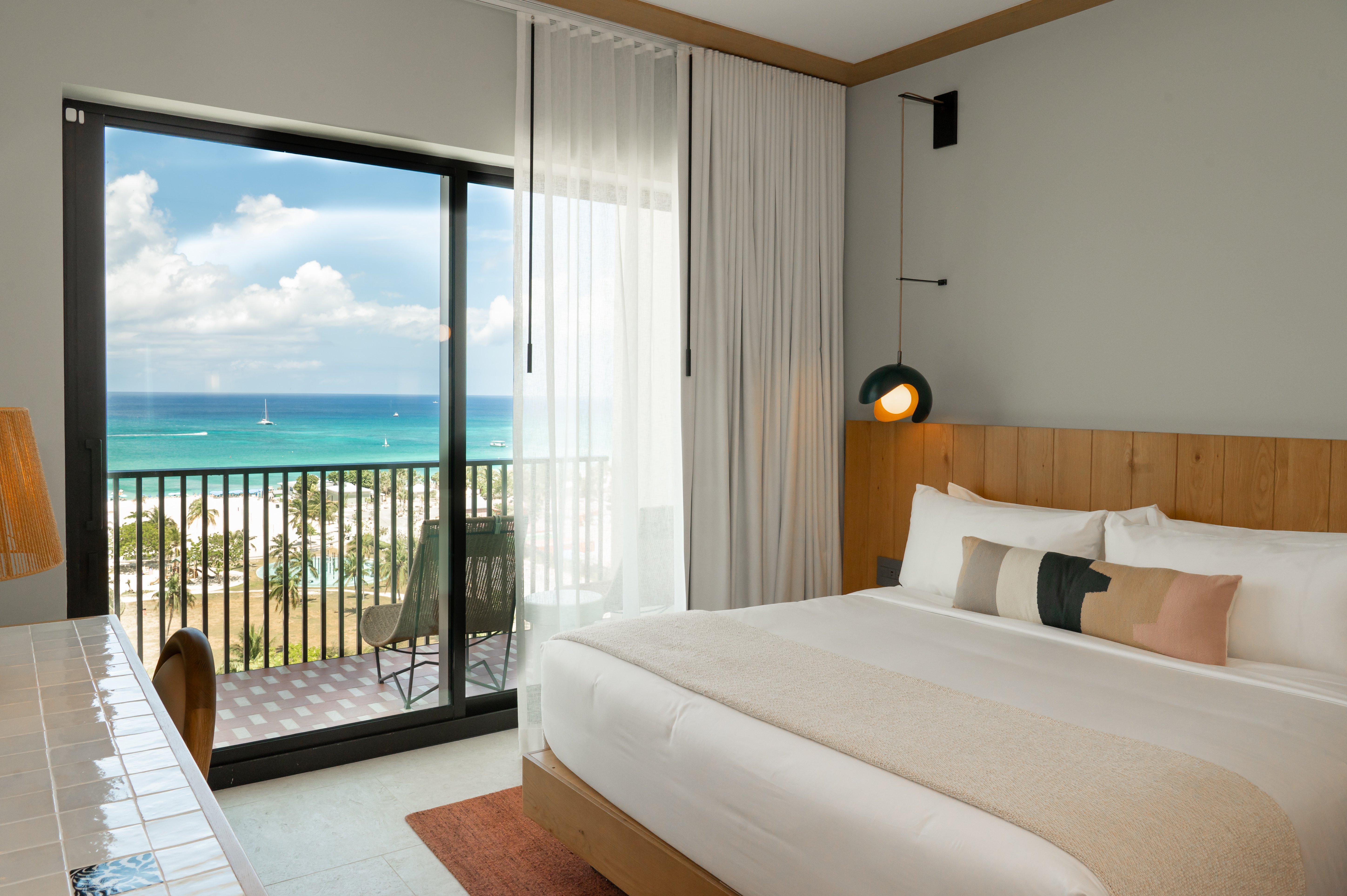 Hotel Indigo Grand Cayman, an IHG Hotel 11/50