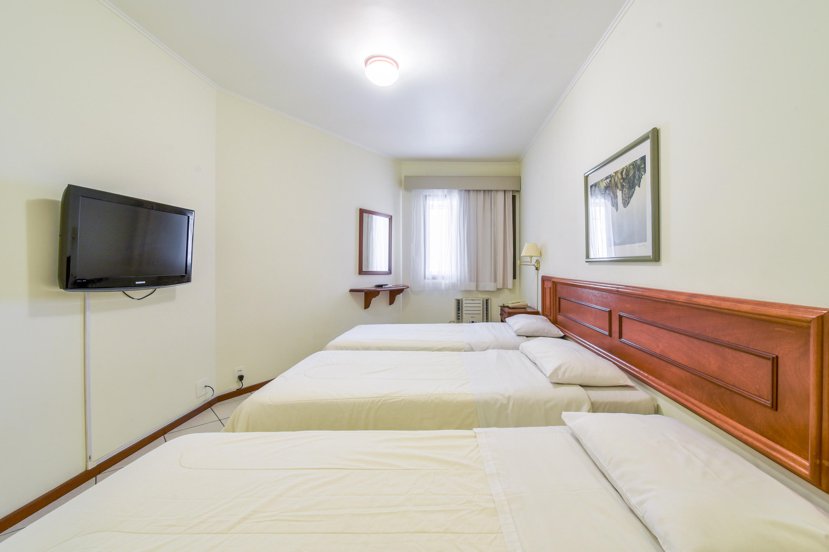 STANDARD, TRIPLE, 3 BEDS