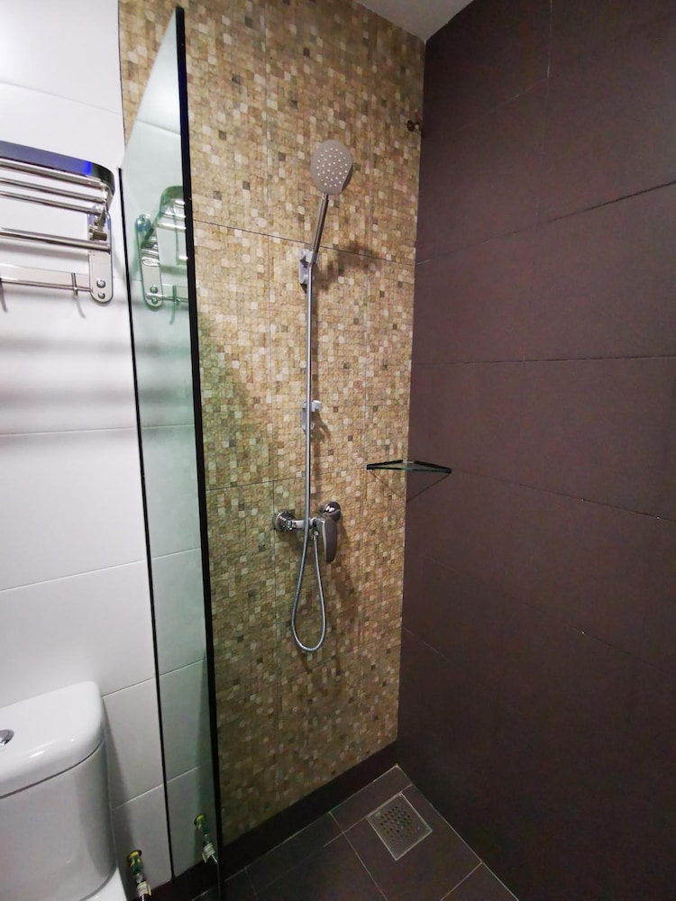 D'Green Hotel Kuching 36/37