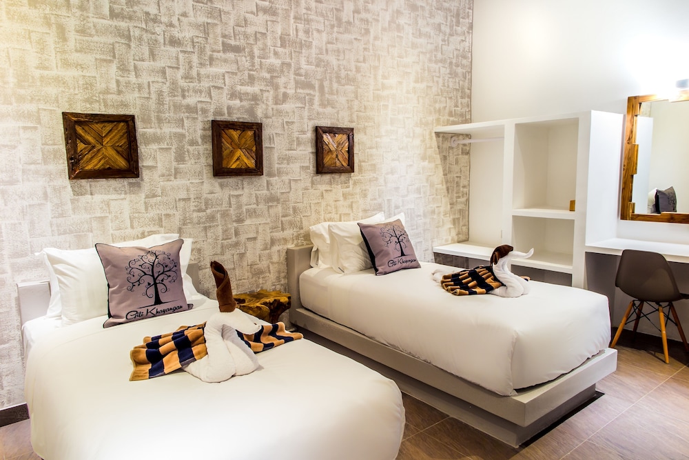 Gili Khayangan Villas 13/64