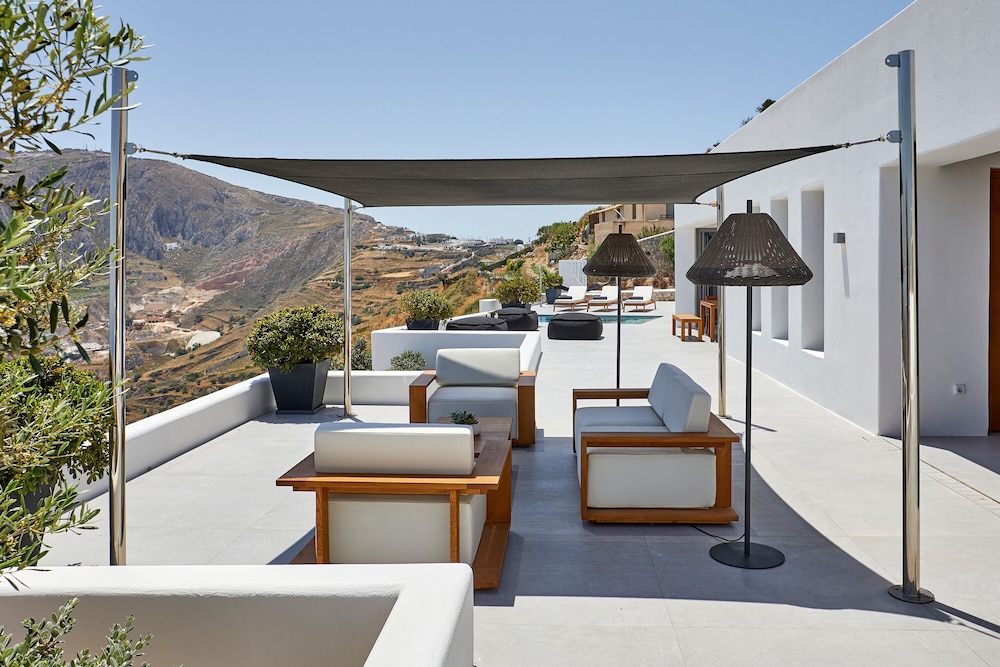 Kamini Santorini Luxury Villas 46/50