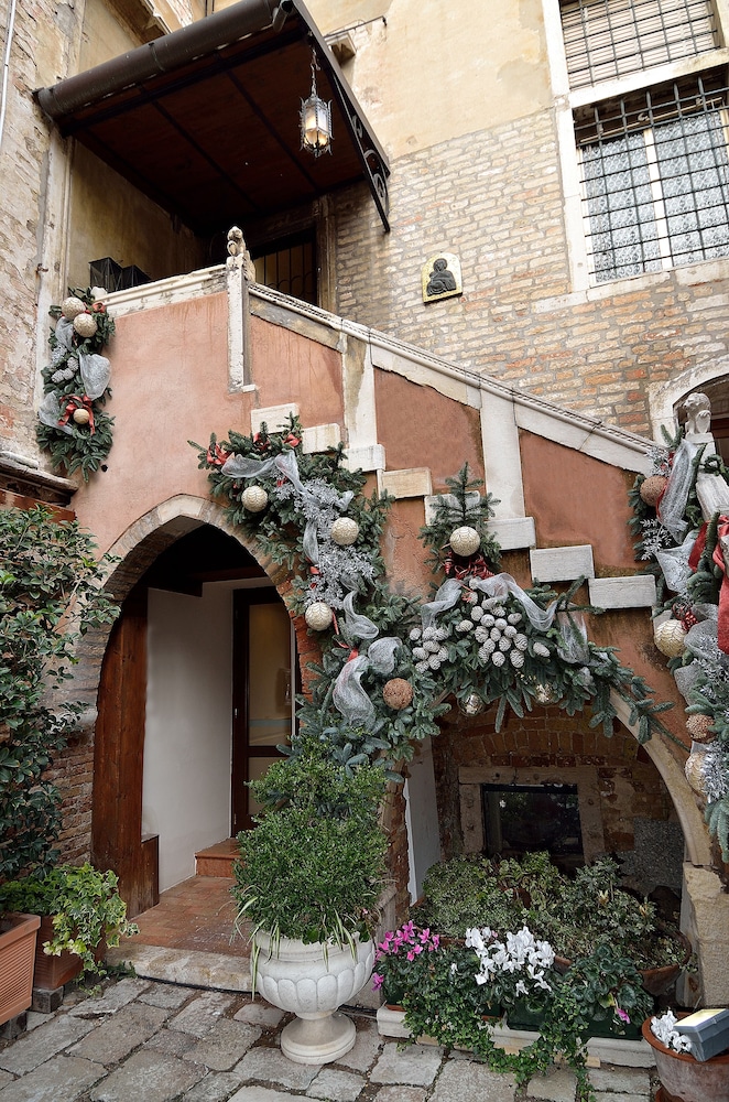 Palazzo Odoni 64/71
