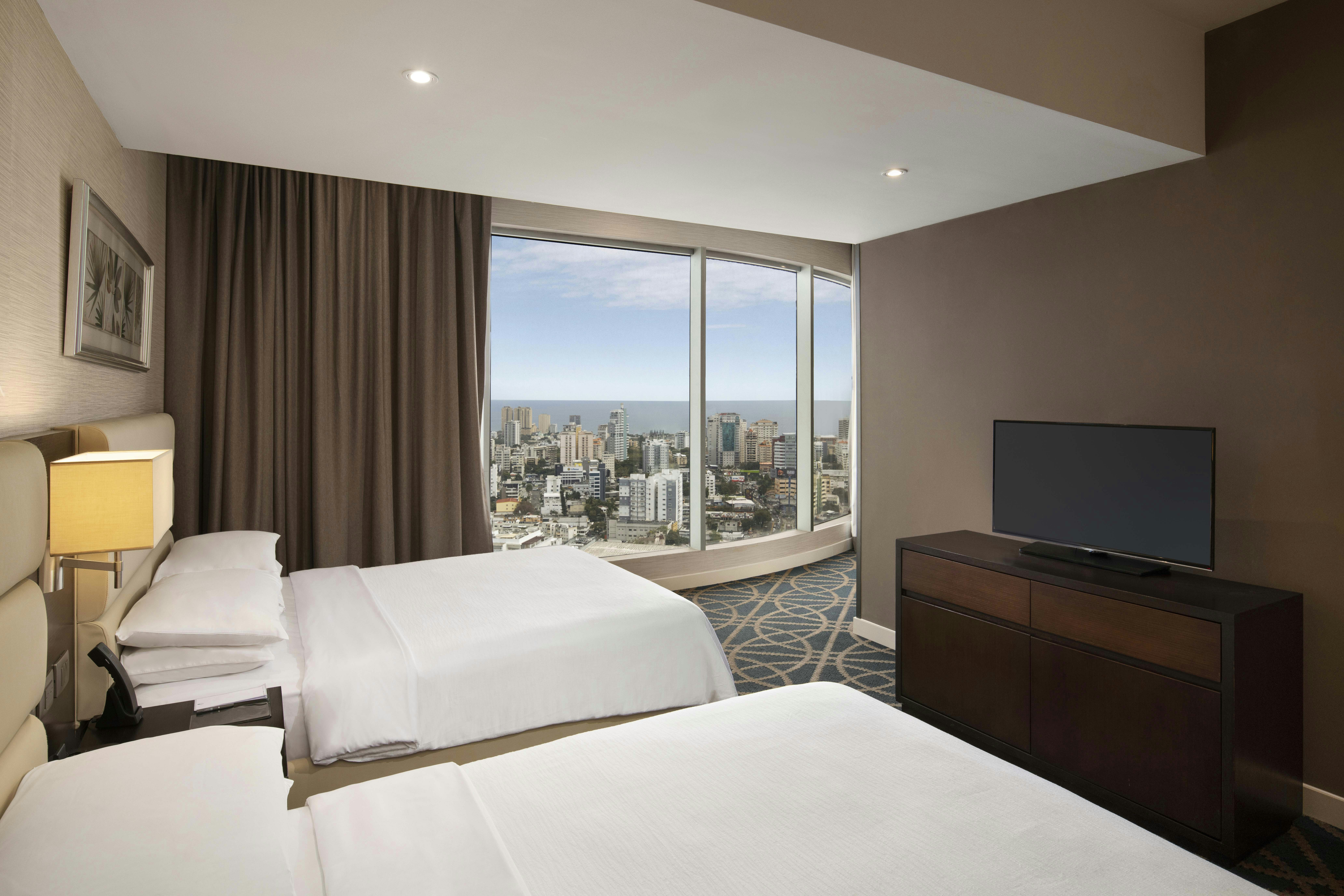 1 BEDROOM, SUITE, 2 DOUBLE BEDS