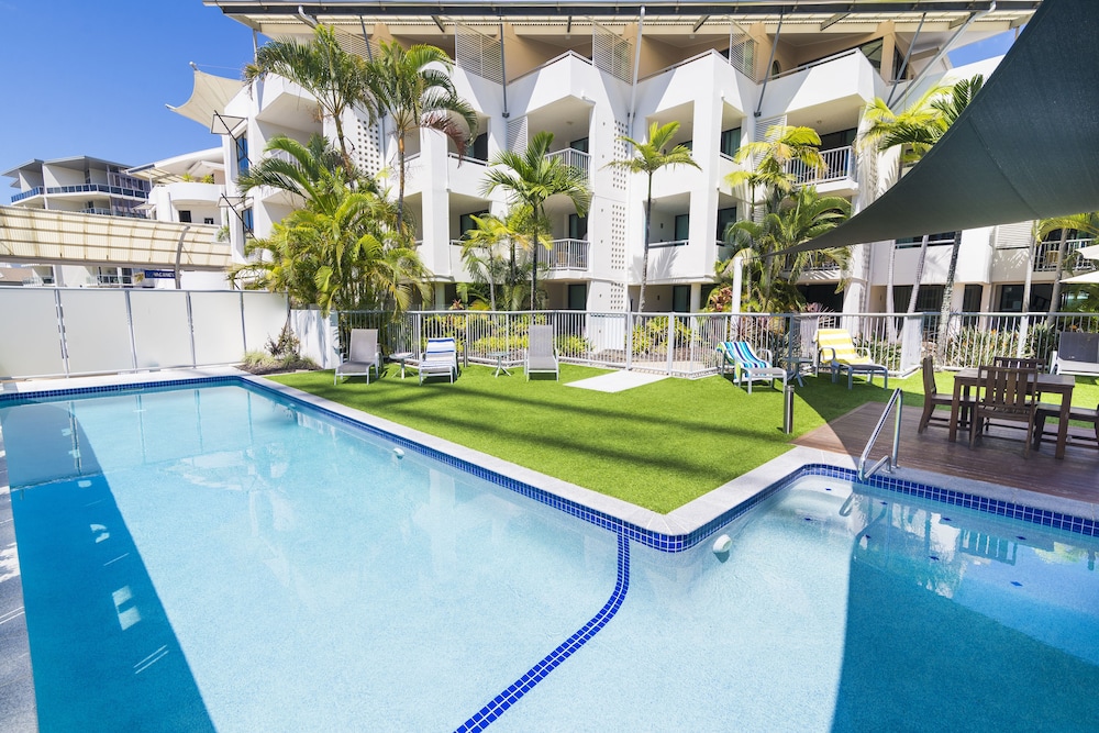 Beach Club Resort 33/71