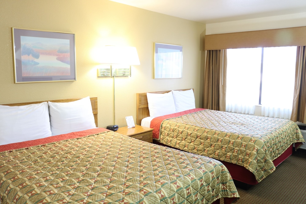Highland Country Inn 19/55