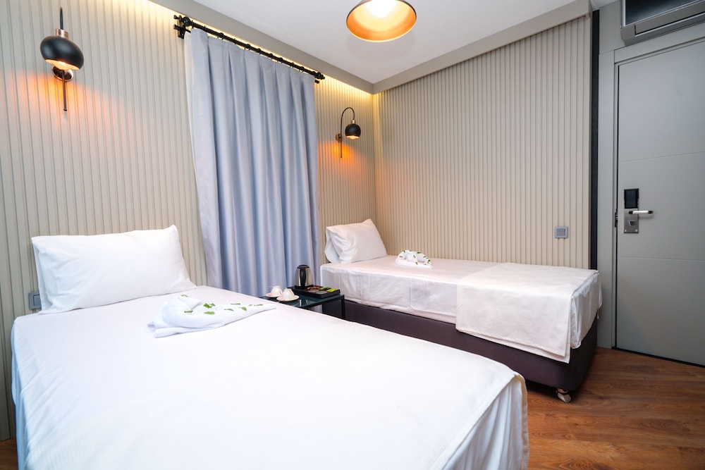 Basel Hotel 18/50