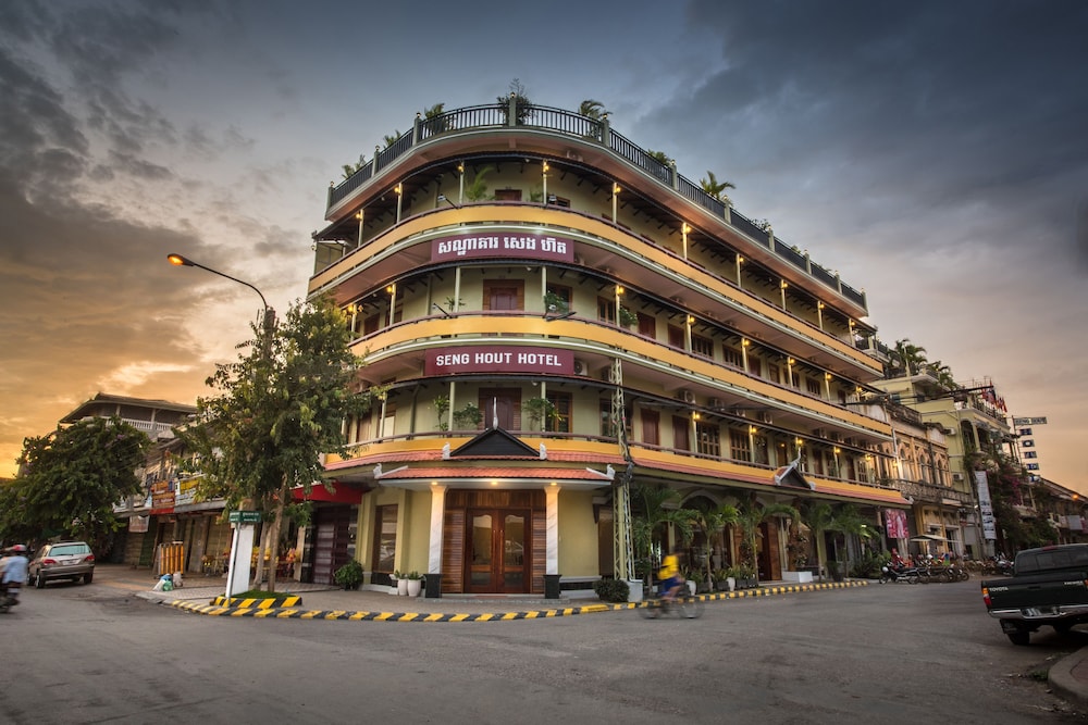 Seng Hout Hotel 2/53