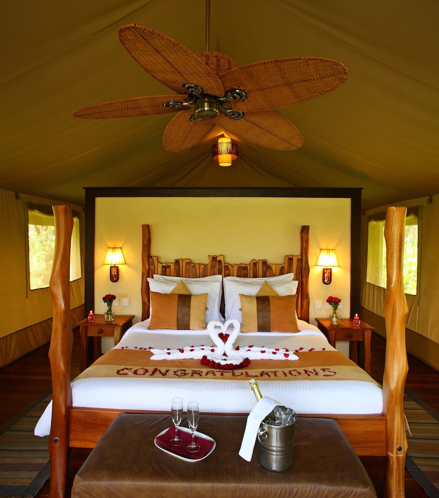 Sarova Mara Game Camp 9/50