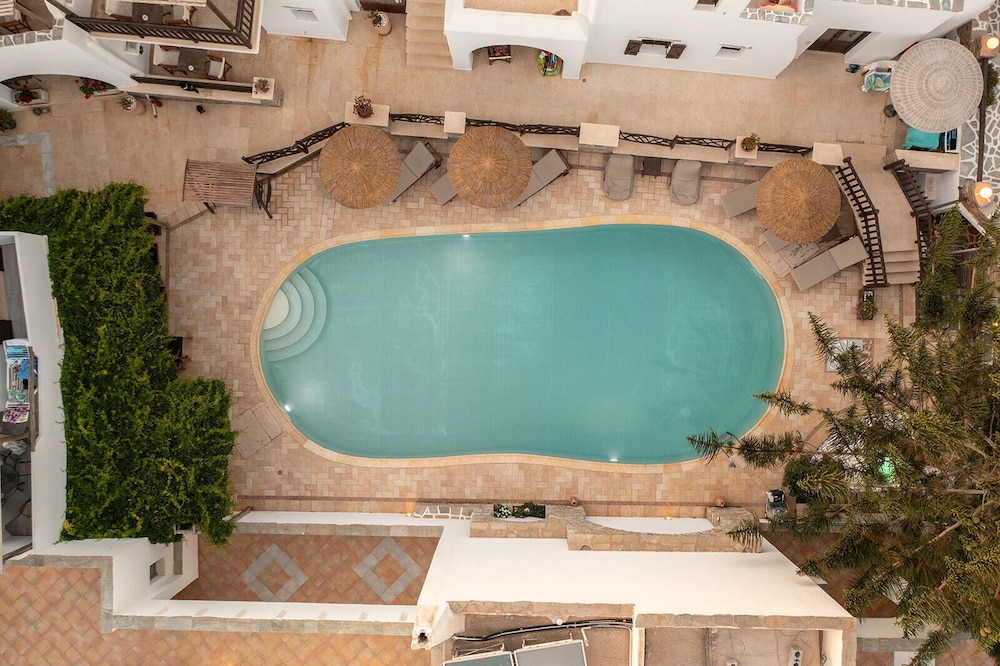Anemomilos Hotel 33/59