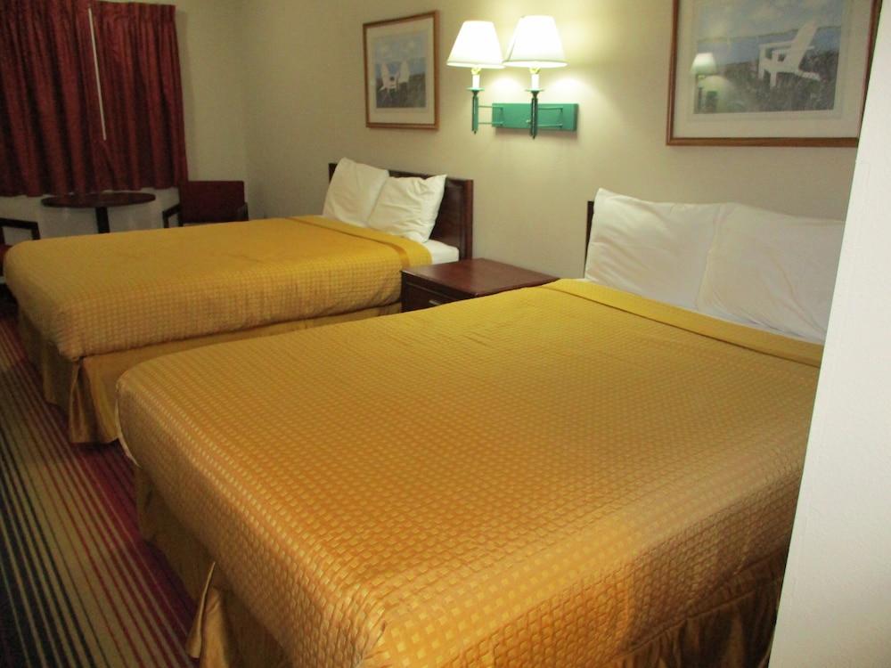 Travelodge by Wyndham Spirit Lake/Okoboji 19/53