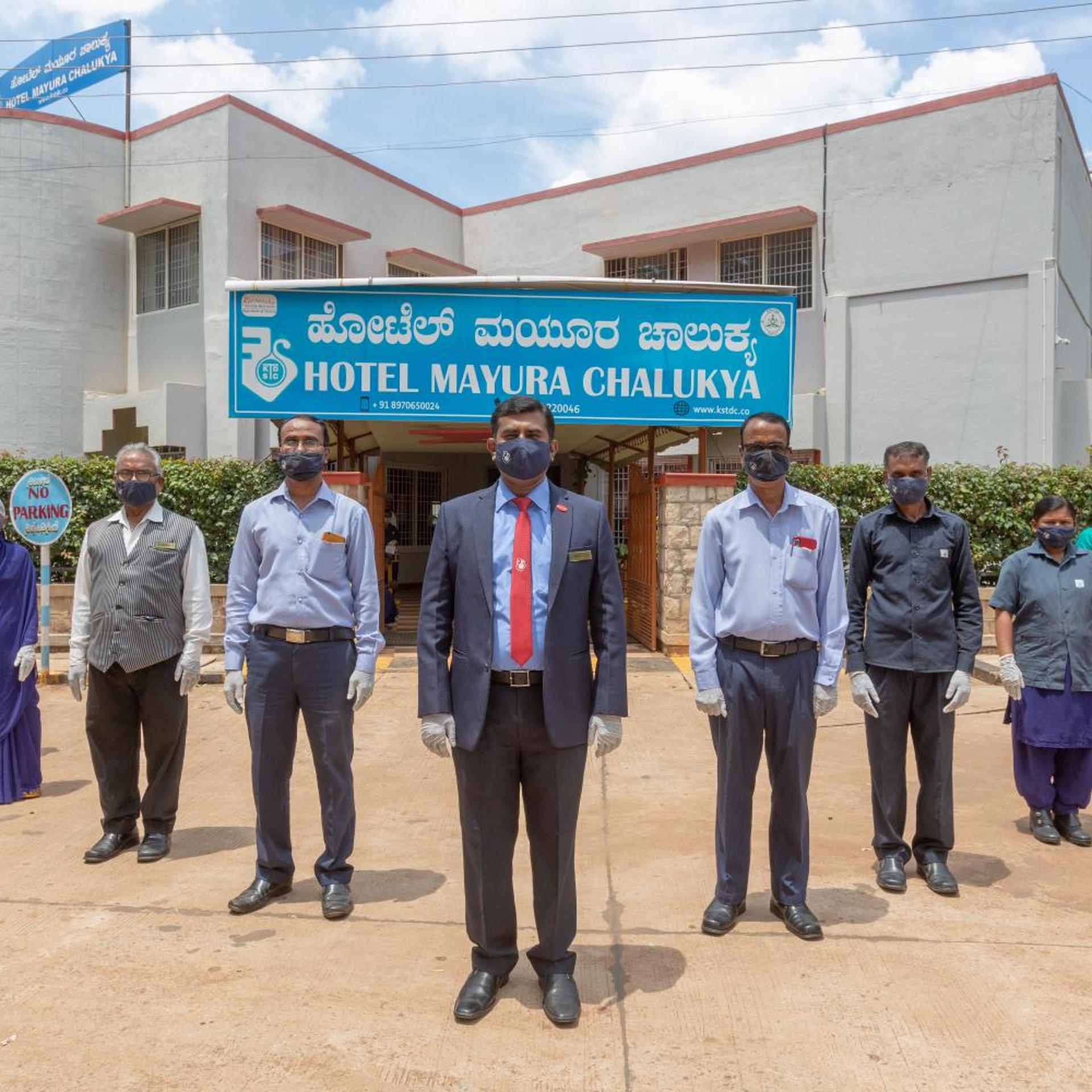 Kstdc Hotel Mayura Chalukya Badami 38/50